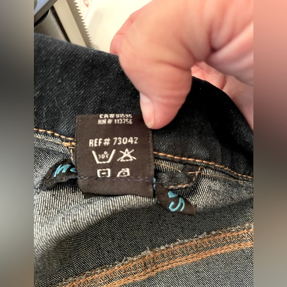 Moto Size Medium blue distressed denim vest with two usable front lower pockets. - Picture 8 of 8